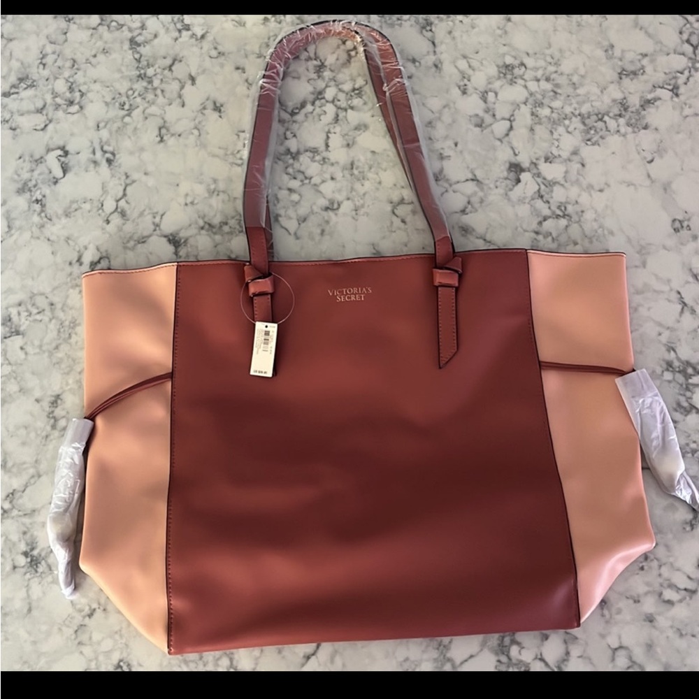 VS tote NWT